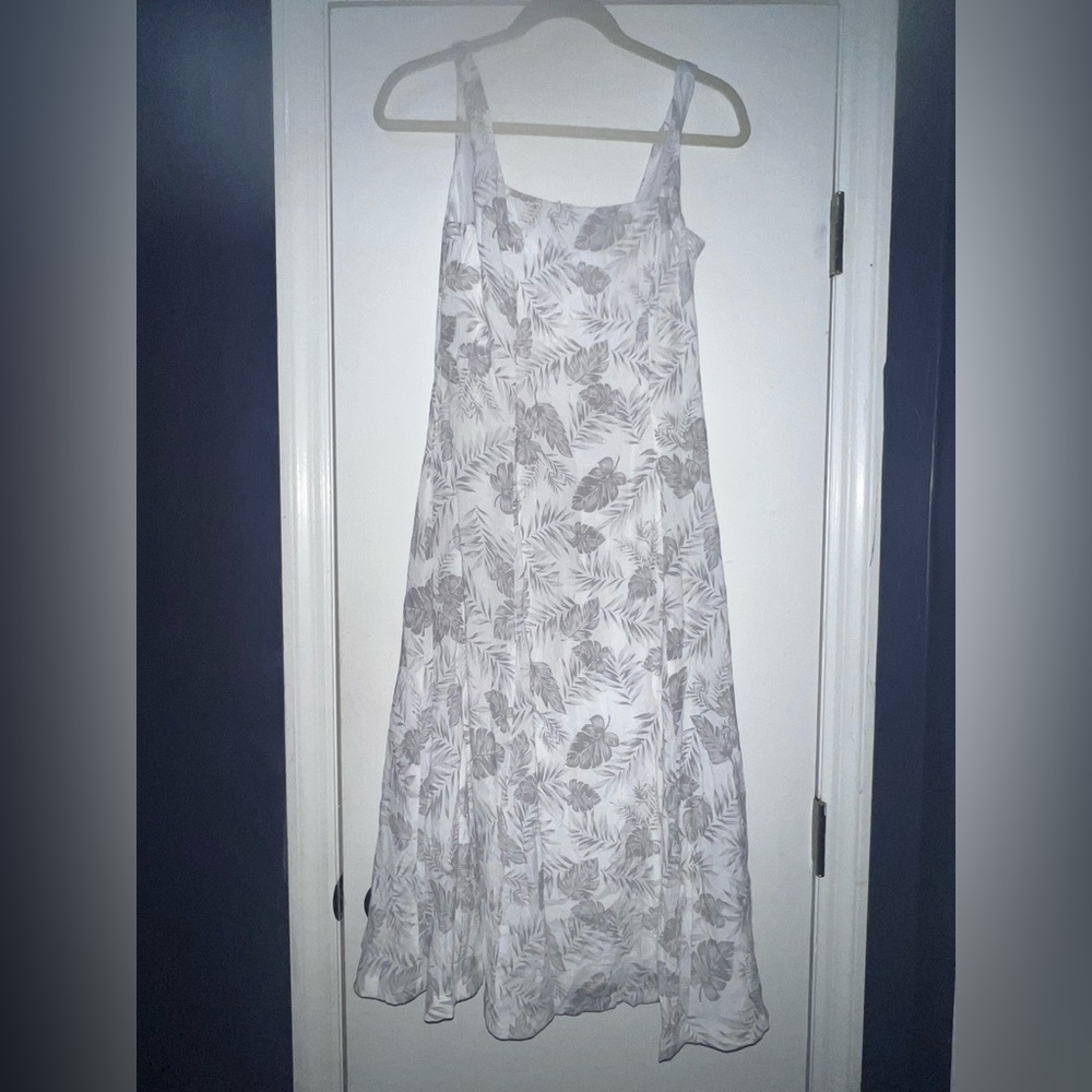 NWT - Aakaa White Maxi Dress with Gray Leaf Print